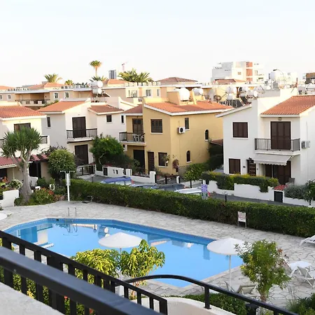 Alexis - Newly Renovated 2-bedroom With Swimming Pool