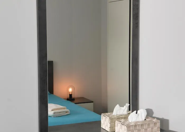 Alexis - Newly Renovated 2-bedroom With Swimming Pool Apartmán