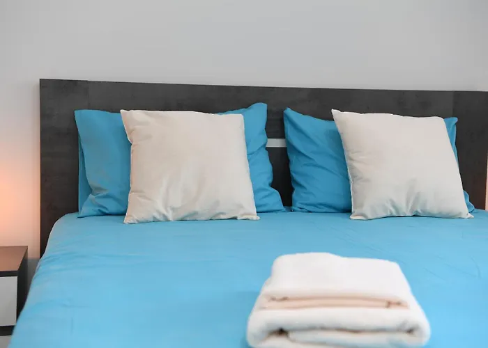 Alexis - Newly Renovated 2-bedroom With Swimming Pool Apartmán Paphos