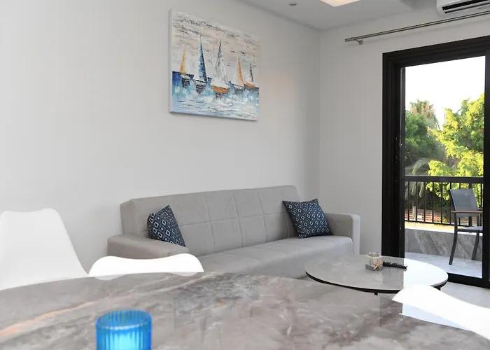 Lejlighed Alexis - Newly Renovated 2-bedroom With Swimming Pool Paphos