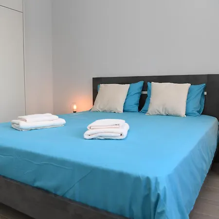 Alexis - Newly Renovated 2-bedroom With Swimming Pool * 파포스